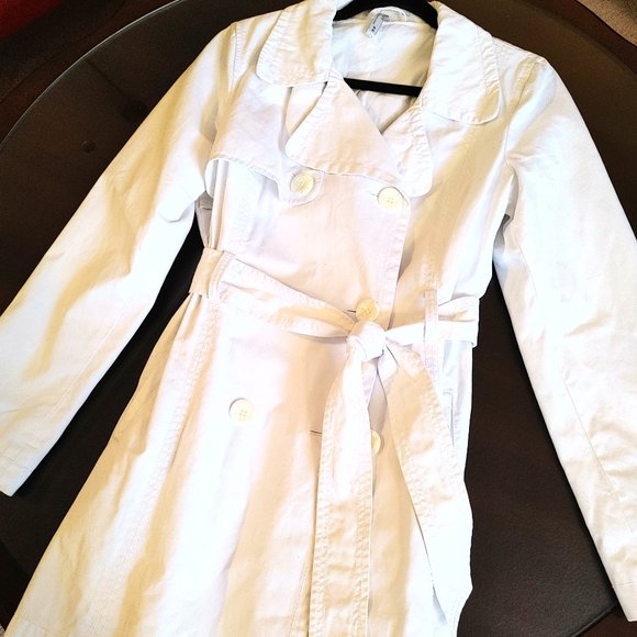 Ladies Long White Trench Old Navy Coat Size Medium - Picture 1 of 3